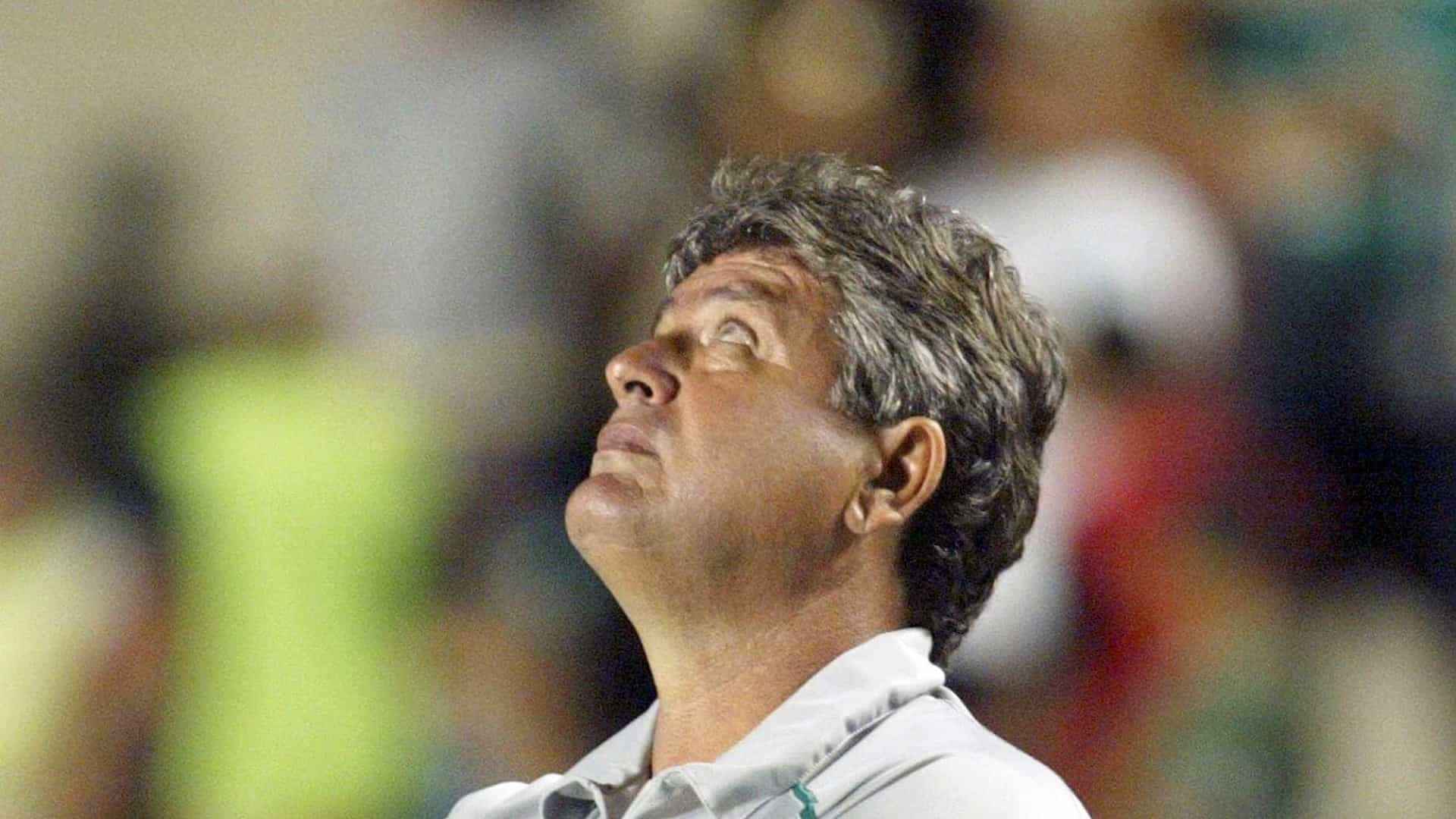 Em grupo de risco, Geninho, técnico do Avaí, testa positivo para covid-19