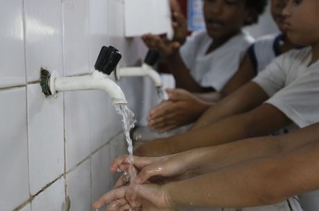 Apesar de avanço em IDH, Brasil perde 5 lugares em ranking mundial