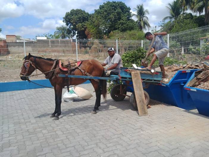 Juazeiro: secretaria de meio ambiente instala ecoponto para carroceiros
