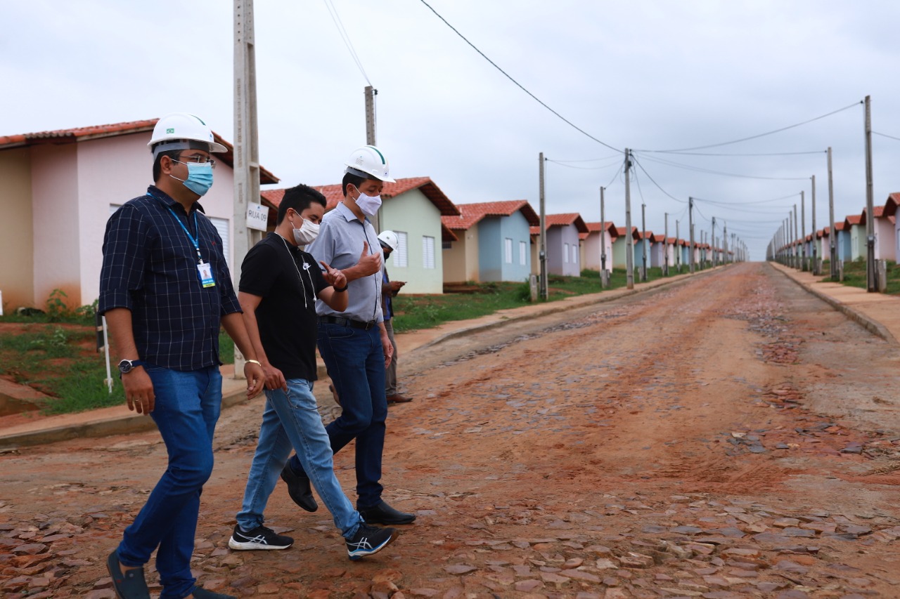 Glêdson participa de visita técnica ao conjunto habitacional Padre Cícero