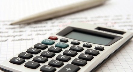 BC finaliza hoje reunião que deve manter taxa de juros em 2% ao ano