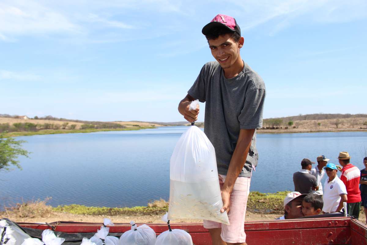 Açudes públicos de nove cidades serão repovoados com projeto de peixamento nesta semana