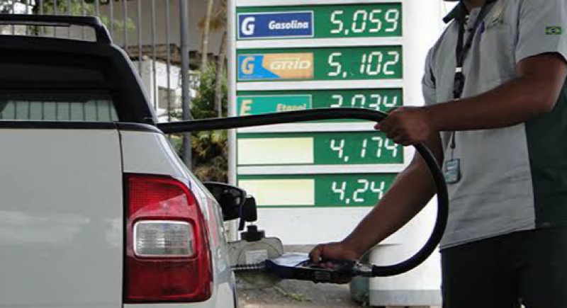 Petrobras sobe de novo os preços da gasolina e do diesel; veja valores