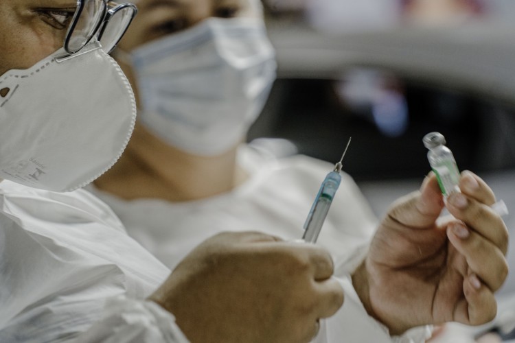 Brasil tem 1,7 mil mortes e 75,1 mil casos de covid-19 em 24 horas