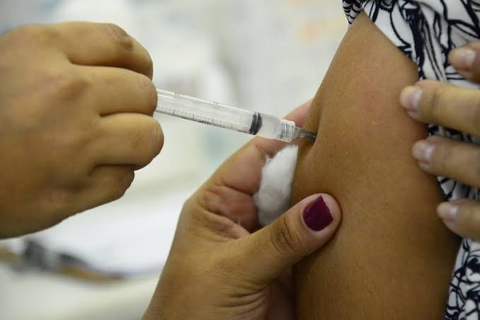 Anvisa decide hoje regulamentação da vacina da Covax Facility