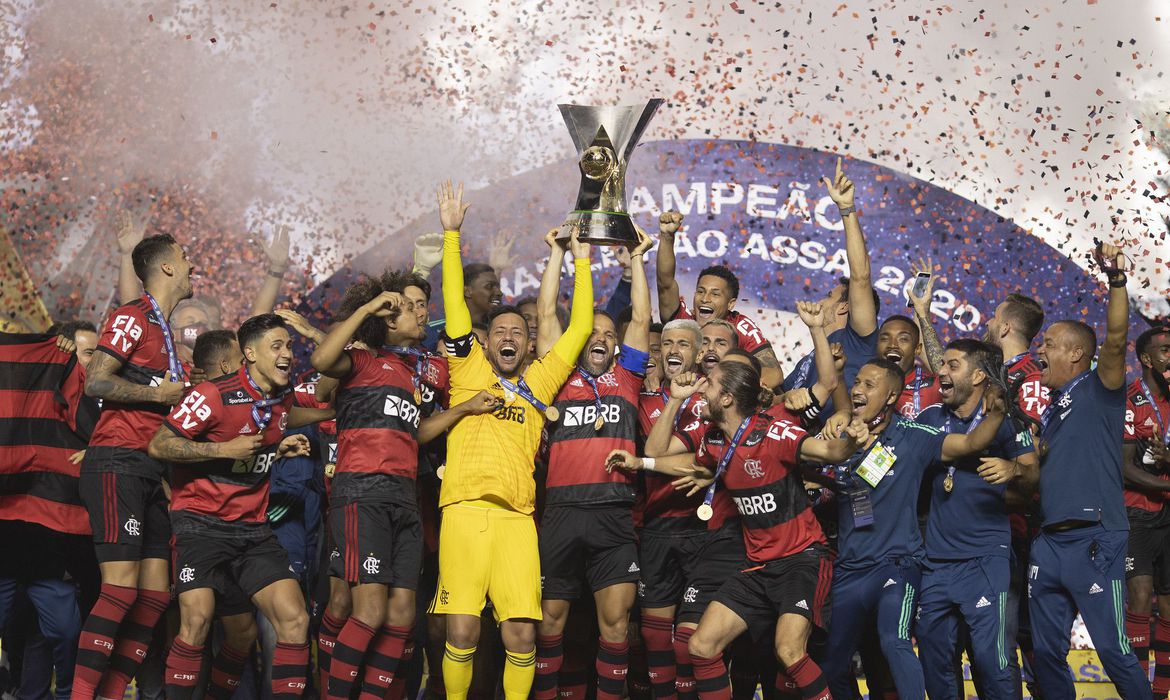 Mesmo perdendo Flamengo é bicampeão brasileiro