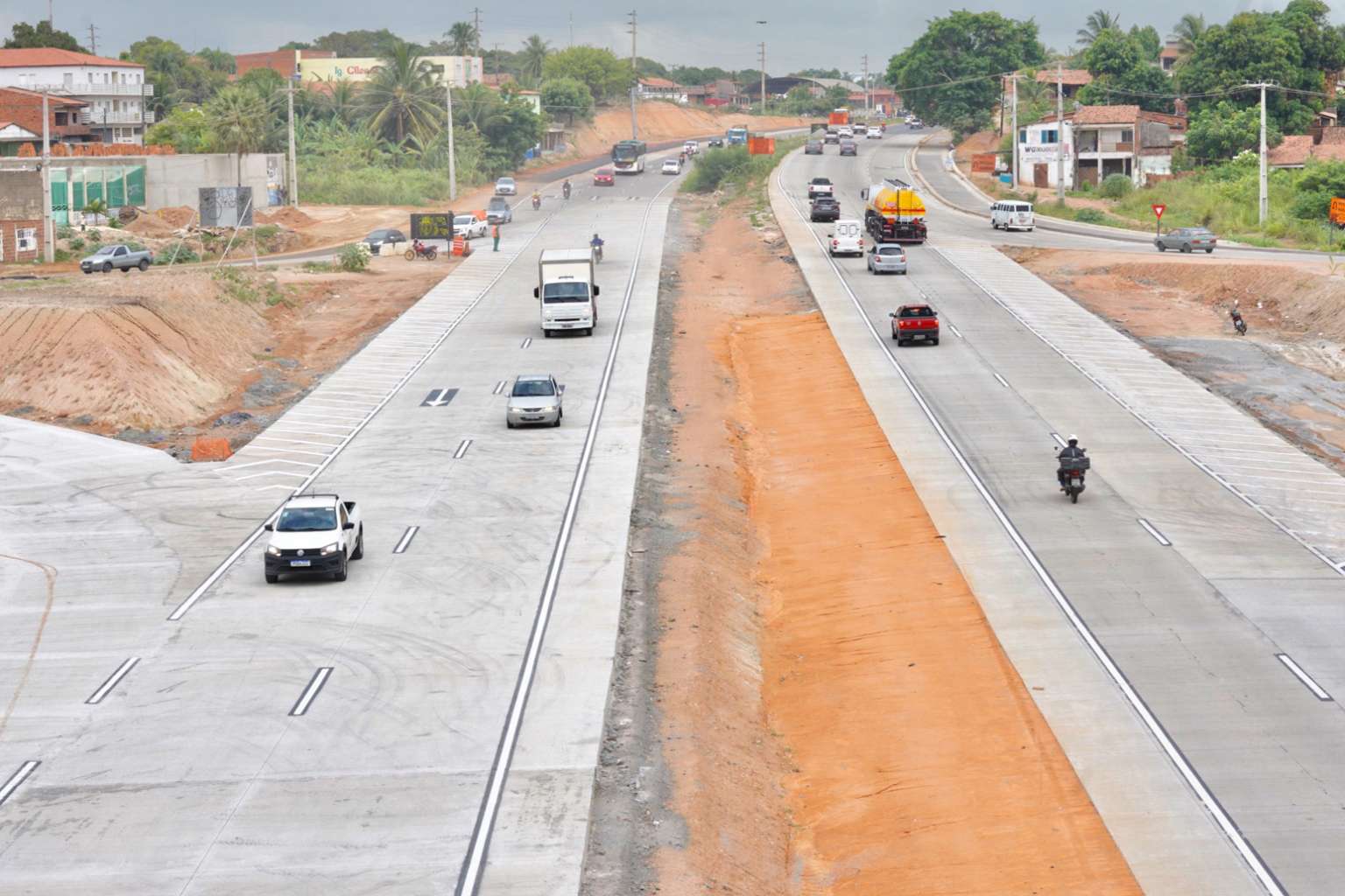 Trecho do Anel Viário e viaduto da CE-065 são liberados para o tráfego de veículos