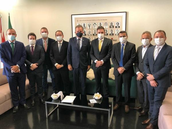 Zé Aílton cumpre agenda em Brasília e tenta viabilizar investimentos para a educação