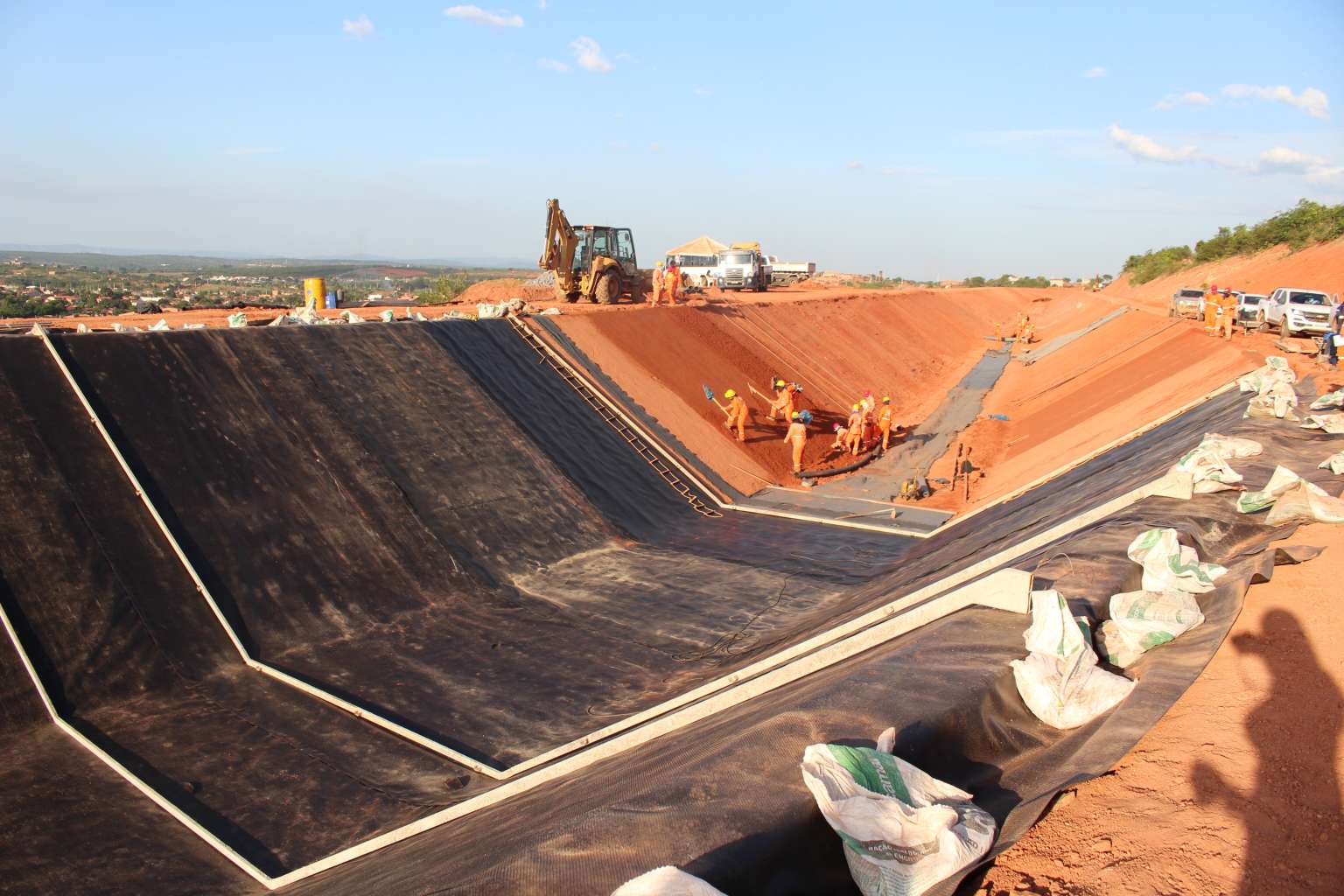 Obras dos lotes 3 e 4 do Cinturão das Águas vão garantir segurança hídrica do Cariri