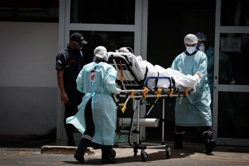 Brasil registra 2.798 mortes por Covid em 24 horas, novo recorde da pandemia