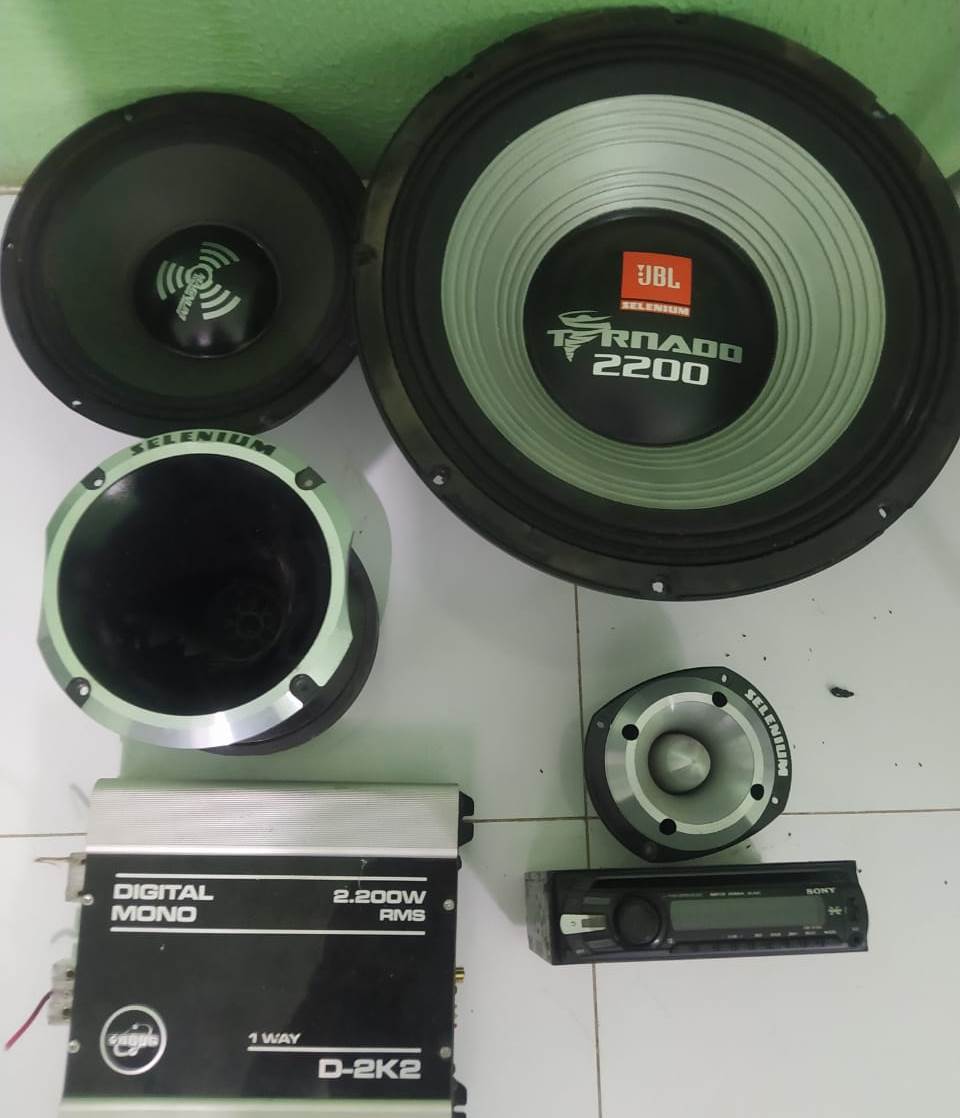 Vigia furta equipamentos de som automotivo em Fórum da cidade de Porteiras