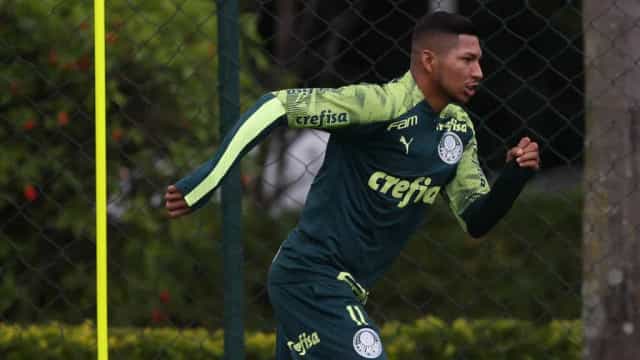Palmeiras antecipa folga de grupo de jogadores após suspensão do Estadual