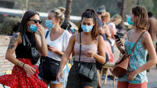 Só em 2021, morte de jovens por Covid equivale a 13 boates Kiss