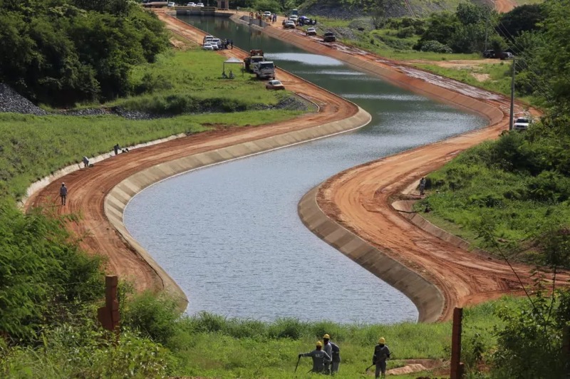 Bombeamento do São Francisco vai ser suspenso para manutenção em trecho da barragem de Jati