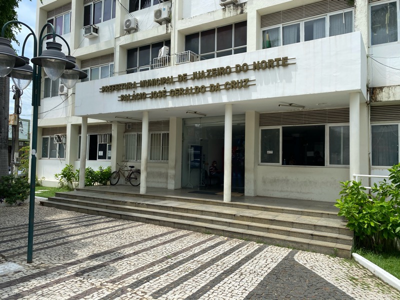 Prefeitura de Juazeiro do Norte esclarece demissões de gestantes