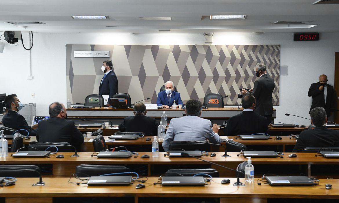 Senadores questionam composição da CPI da Pandemia