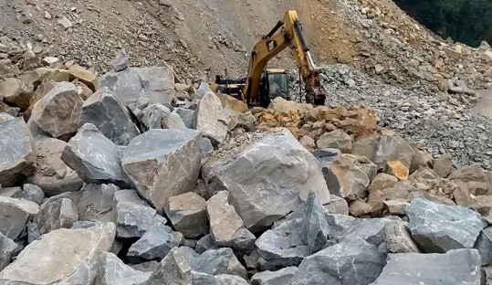 Fiscalização mira empresas de extração de pedras em Juazeiro do Norte