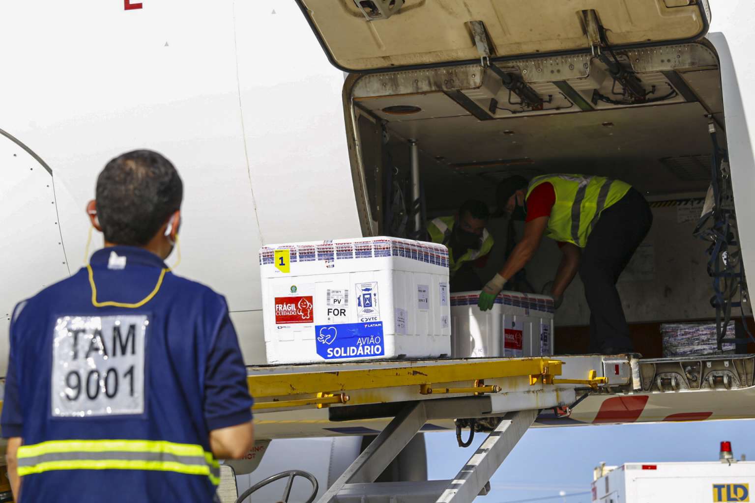 milhões de doses aplicadas; novo lote de vacinas chegará aos 184 municípios em até 24 horas