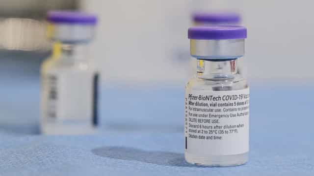 Coronavírus: Pfizer diz que estudo mostra eficácia de 91,3% de vacina em 6 meses