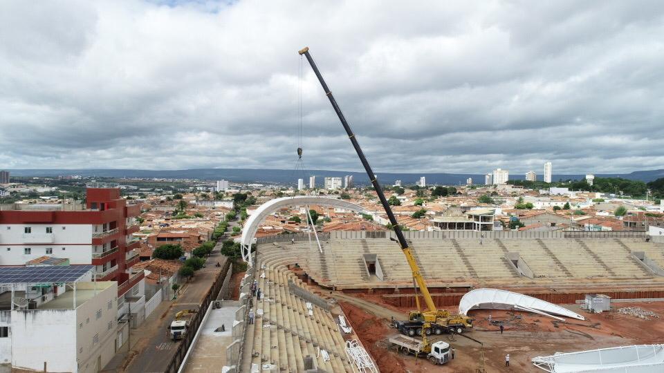 Com 70% de execução da obra, começa fase de montagem da coberta da Arena Romeirão