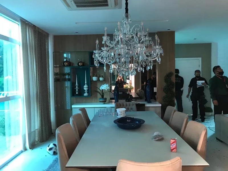 Mansão de luxo dos chefes de facção Gegê e Paca vai a leilão no Ceará; imóvel é avaliado em R$ 3,7 milhões