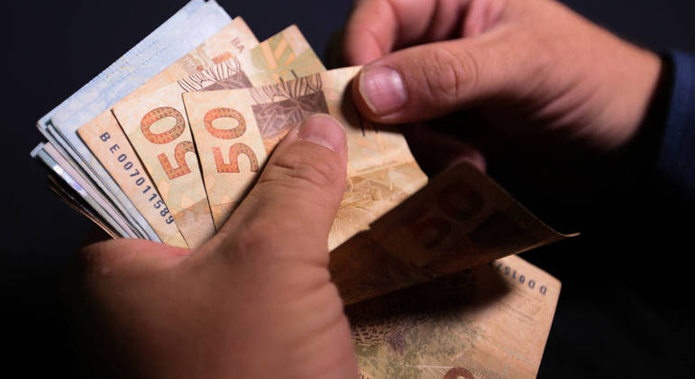 Saque do auxílio é liberado a 2,17 milhões de nascidos em fevereiro