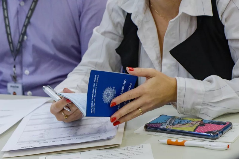 Confira lista com mais de mil de vagas ofertadas para diversas cidades do Ceará
