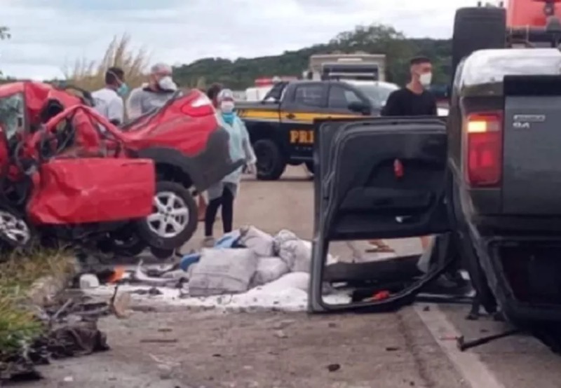 Duas pessoas morrem e outras duas ficam feridas em acidente em Milagres-CE