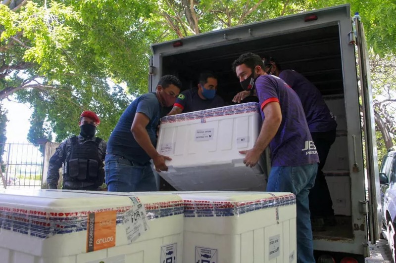 Vacina da Janssen: primeiro lote chega a Fortaleza