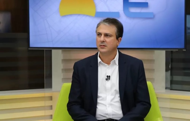 Ceará quer antecipar 2ª dose para professores e chamar 2,5 mil aprovados em concurso