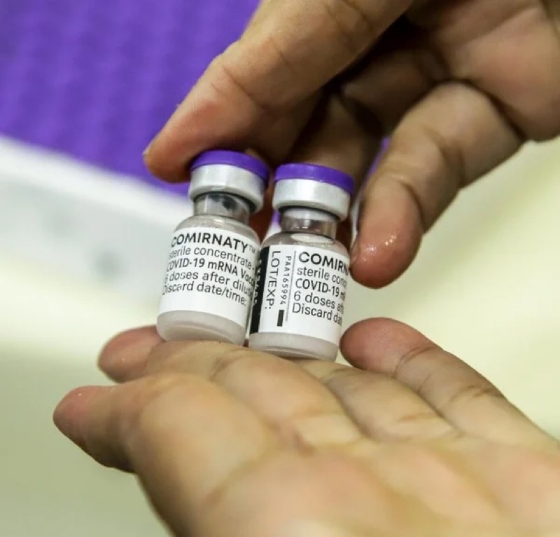 Por avanço de variante, Ministério estudar reduzir intervalo da Pfizer