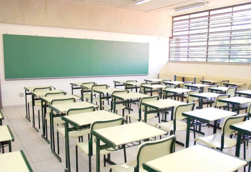 Aulas da rede municipal do Crato podem acontecer de forma híbrida a partir de setembro