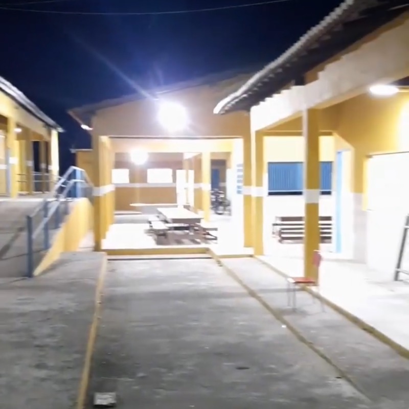 Nova Olinda instala iluminação led nas escolas municipais