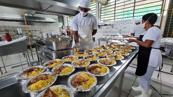 Restaurante Popular do Crato oferta mais de 57.600 marmitas à população