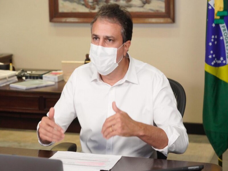 Em live semanal, Camilo fala sobre aumento salarial de servidores, passaporte da vacina e Vale Gás