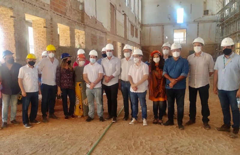 Fernando Santana visita obras do Centro Cultural do Cariri, no Crato