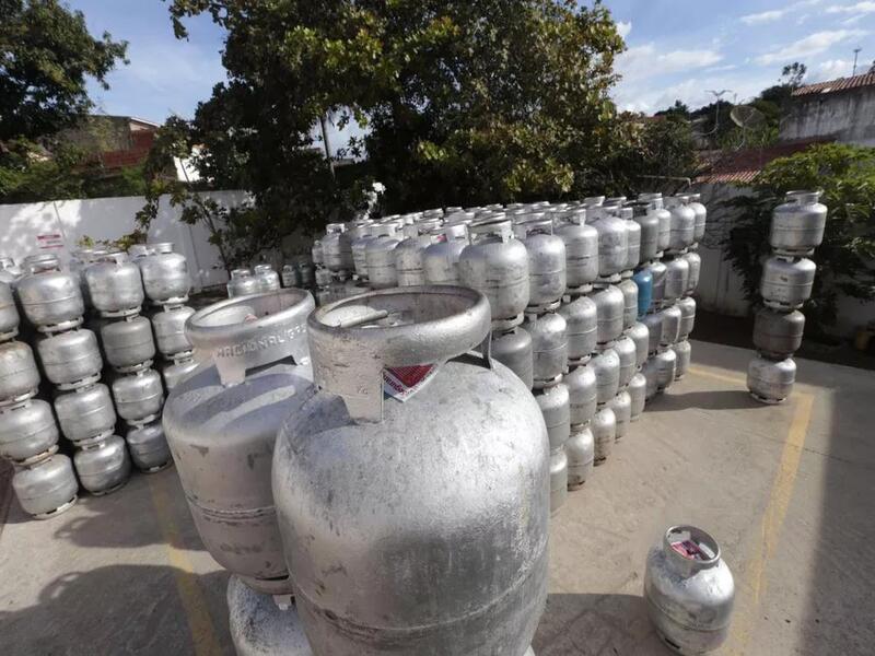 Distribuição de vale-gás de cozinha três vezes ao ano é sancionada no Ceará