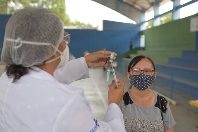 Juazeiro do Norte aplicará mais de 5 mil vacinas de dose 2 nesta semana; veja os grupos