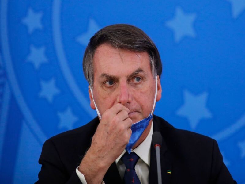 Bolsonaro, Lira e Guedes se reúnem no Alvorada para discutir preço dos combustíveis