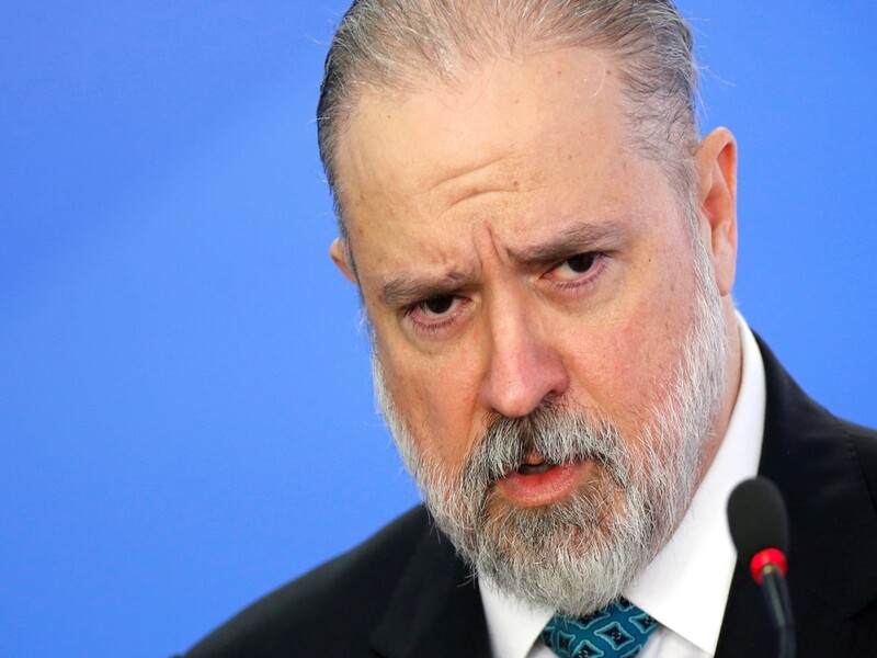 Comissão do Senado chama Aras para explicar providências sobre o relatório da CPI da Covid