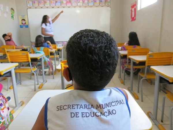 Educação do Crato retorna 100% presencial na rede municipal