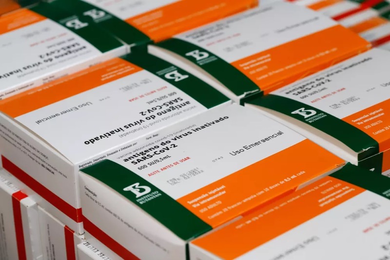 Ceará recebe maior lote de CoronaVac, com mais de 470 mil doses