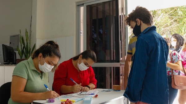 Crato vacina mais de mil adolescentes em menos de 24 horas