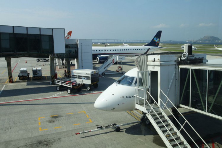 Alta de 91,7% em combustível de avião pode frear retomada do setor