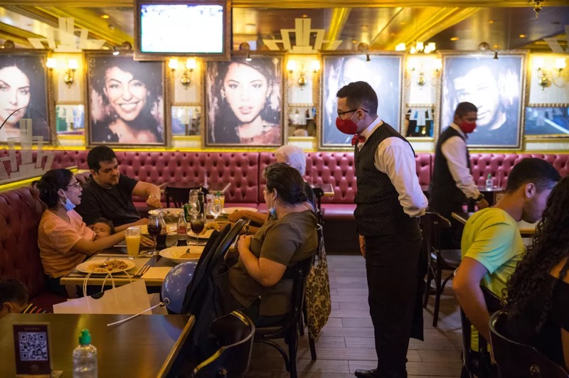 Novo decreto amplia horário de restaurantes e aumenta capacidade de público em diversos setores no Ceará; veja lista