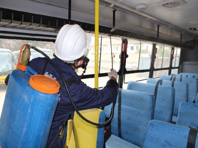 Mirando o retorno das aulas presenciais, Juazeiro inicia a desinfecção dos ônibus escolares