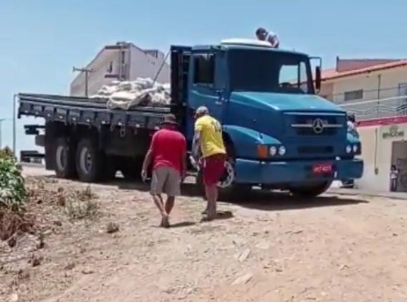 Homem morre após carga de cimento desabar sobre seu corpo em Crato