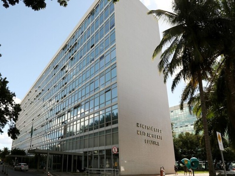 Secretaria de Cultura publica portaria que proíbe linguagem neutra em projetos da Lei Rouanet