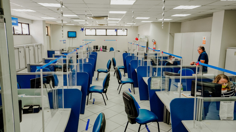 Brasileiros terão que trabalhar 6 meses a mais para se aposentar