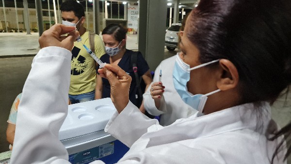 Mais de 73% da população adulta cratense já recebeu as duas doses da vacina contra a Covid-19